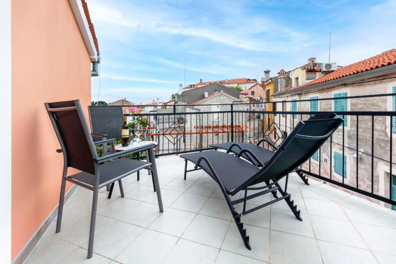 Ferienwohnung Kuca Melina Rovinj Exterior foto