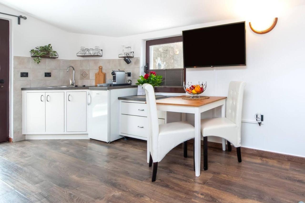 Ferienwohnung Kuca Melina Rovinj Exterior foto