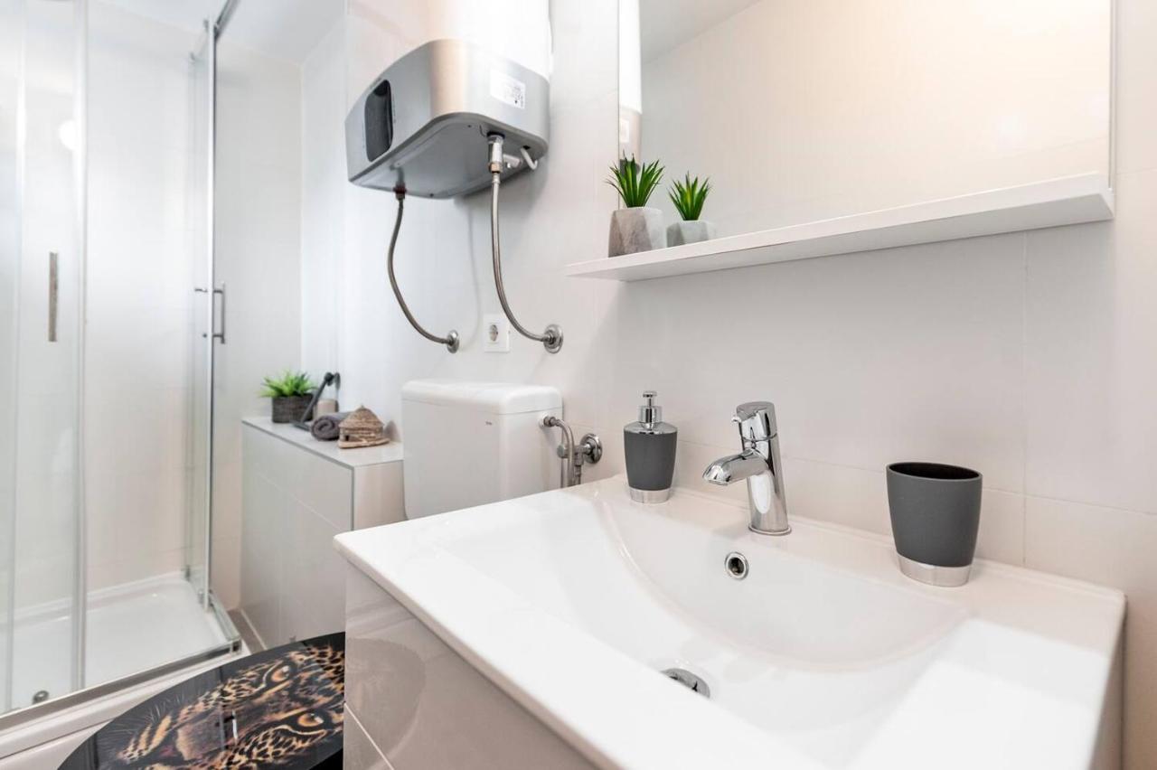 Ferienwohnung Kuca Melina Rovinj Exterior foto