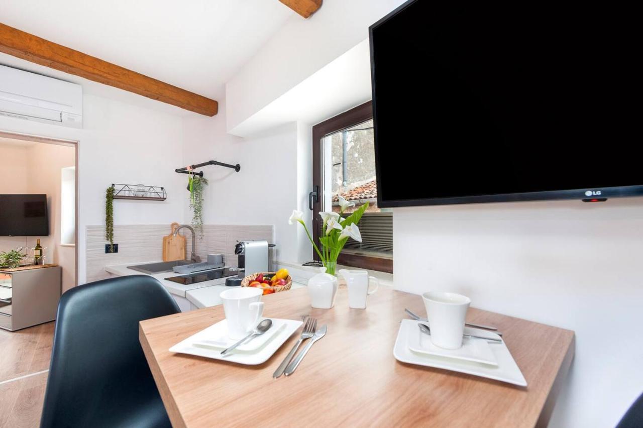 Ferienwohnung Kuca Melina Rovinj Exterior foto